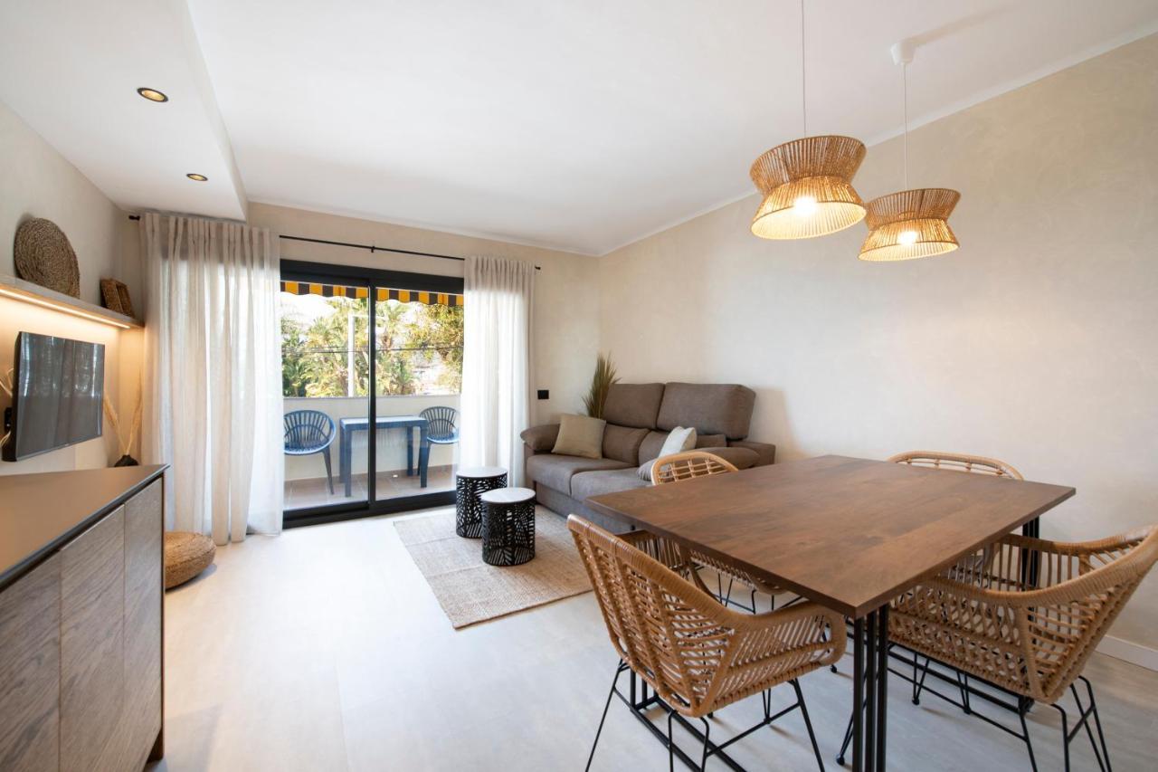 Apartamentos Marplana Castelldefels Exteriér fotografie